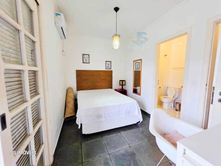 Picsart_25-08-21_21-36-13-746