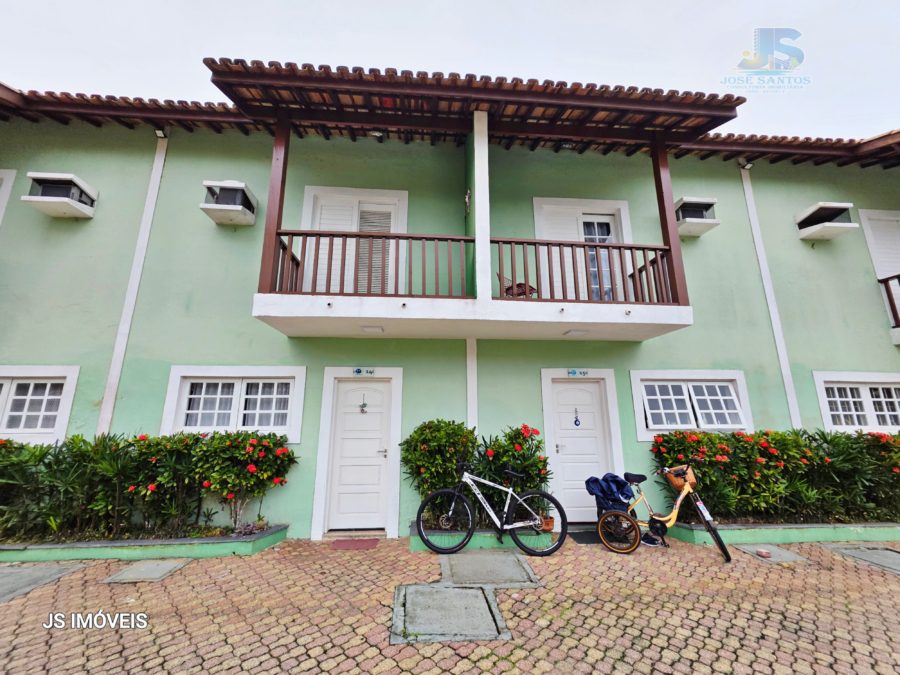 Picsart_25-08-21_22-02-18-389