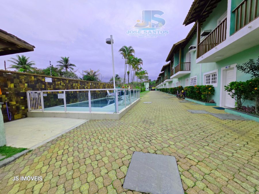 Picsart_25-08-21_22-03-49-335