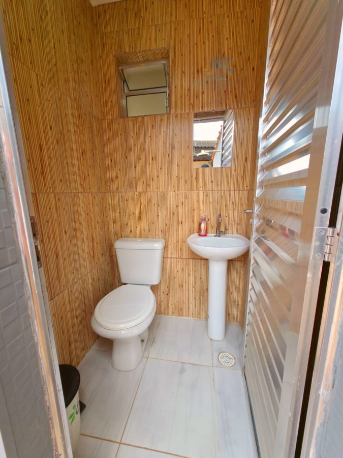 Picsart_25-11-29_19-07-53-009