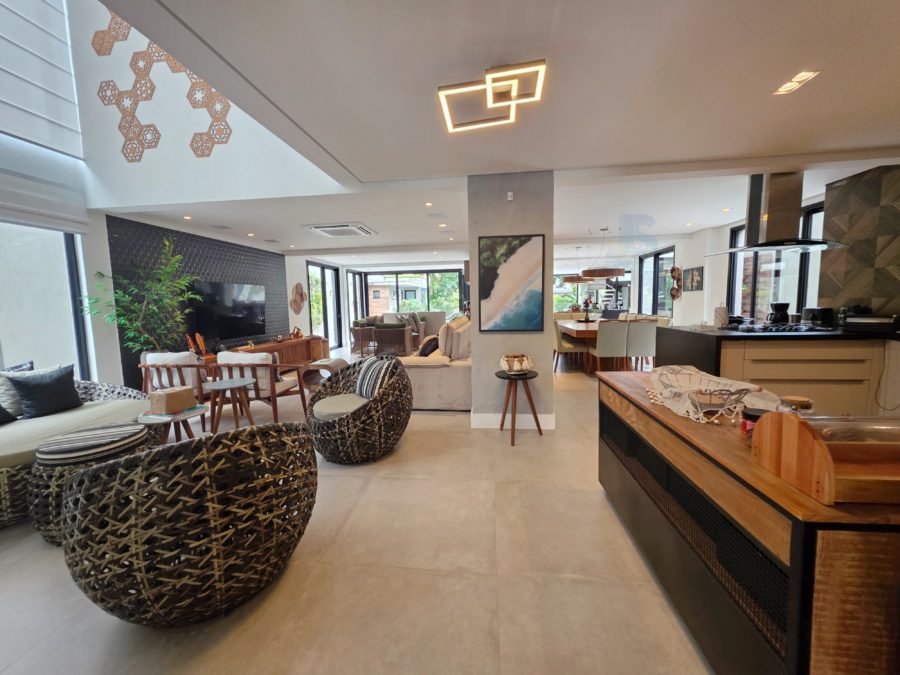 Picsart_26-02-12_01-52-40-167