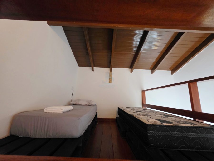 Picsart_26-02-12_02-32-46-204