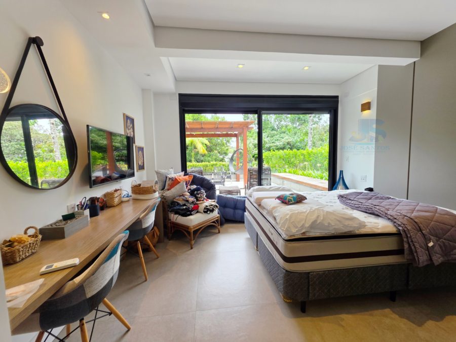 Picsart_26-02-12_02-34-54-314