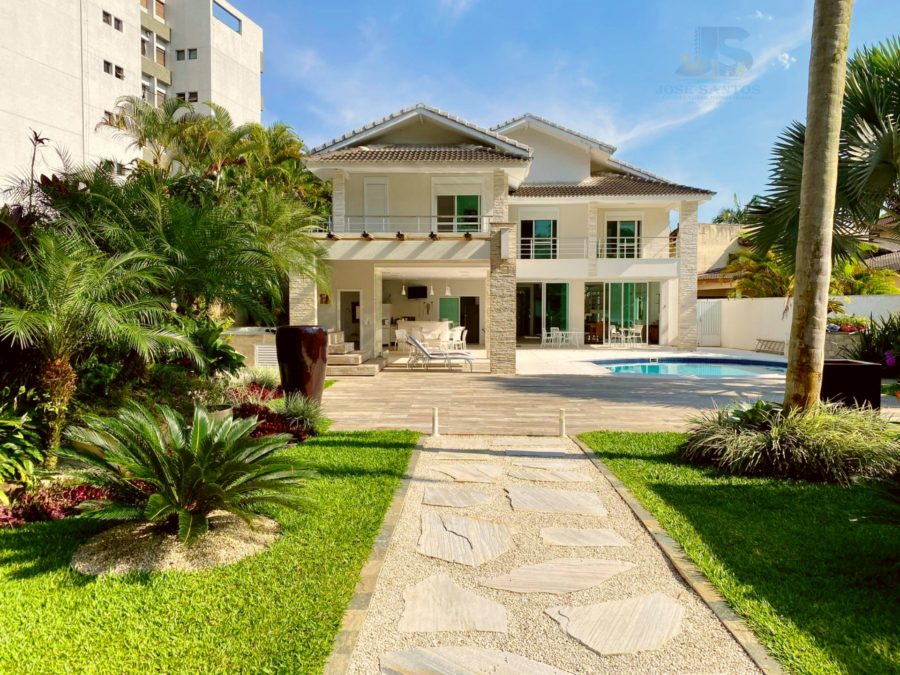 Picsart_26-02-21_13-37-41-015