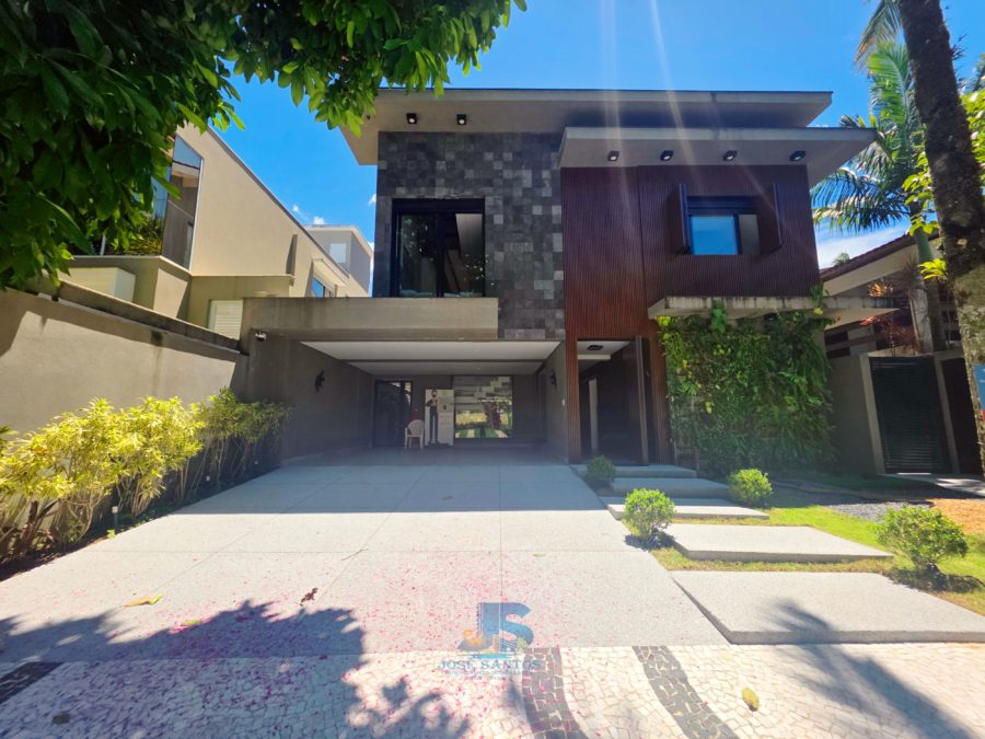 Picsart_26-02-21_23-48-59-361