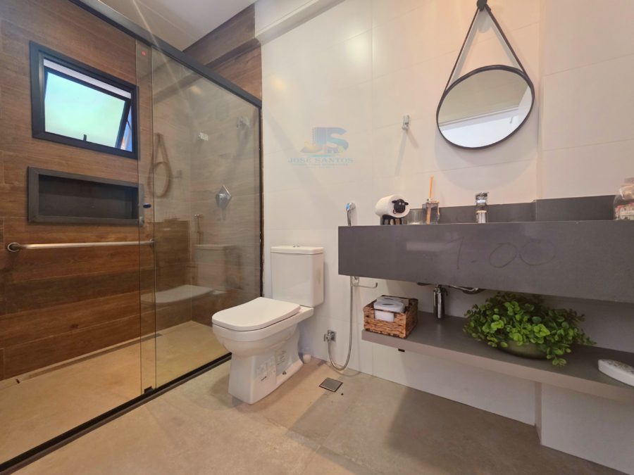 Picsart_26-02-21_23-52-18-304