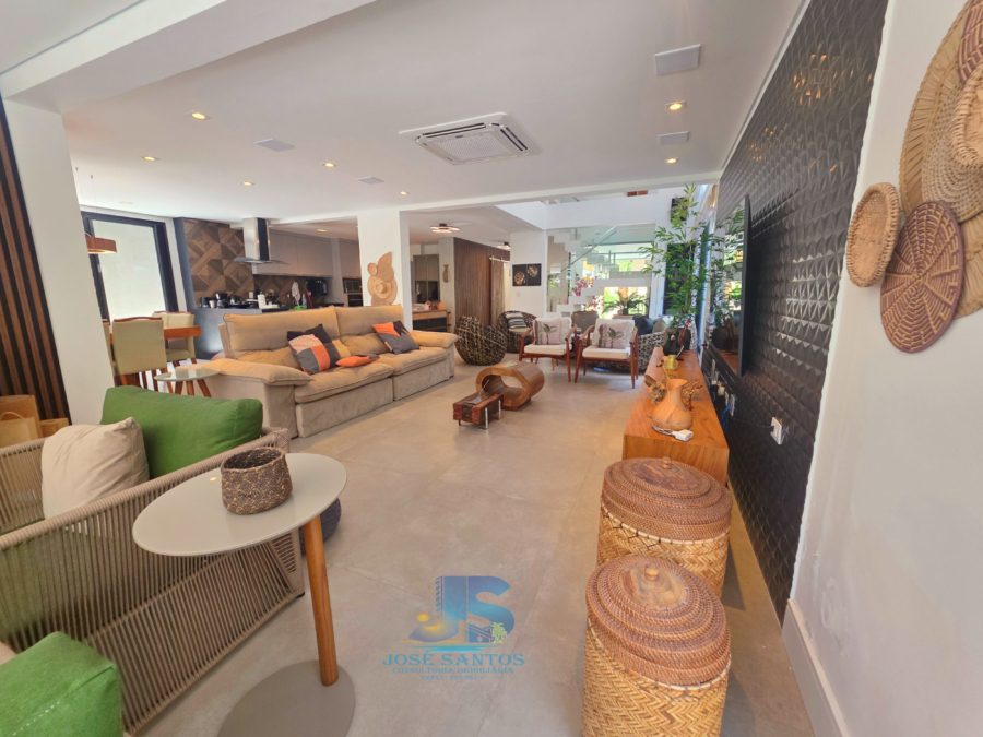 Picsart_26-02-21_23-59-09-117