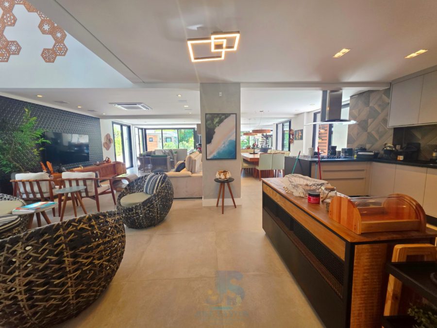 Picsart_26-02-22_00-00-01-004