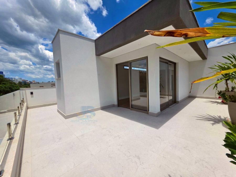 Picsart_26-03-01_17-48-23-778