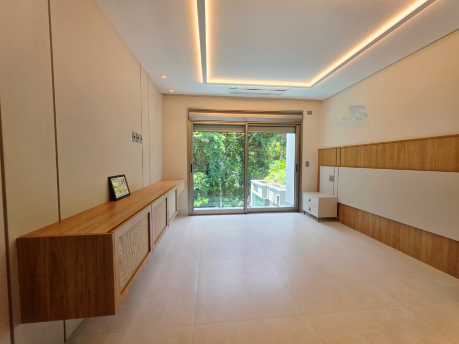 Picsart_26-03-01_18-11-04-027