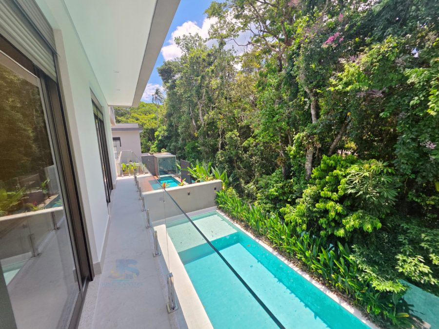 Picsart_26-03-01_18-12-56-004