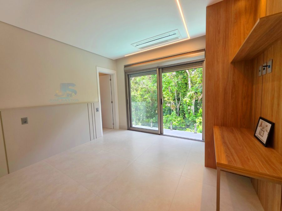 Picsart_26-03-01_18-17-37-132