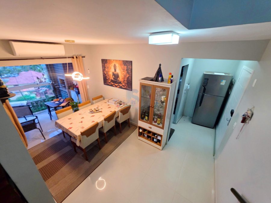 Picsart_26-04-10_20-41-30-146