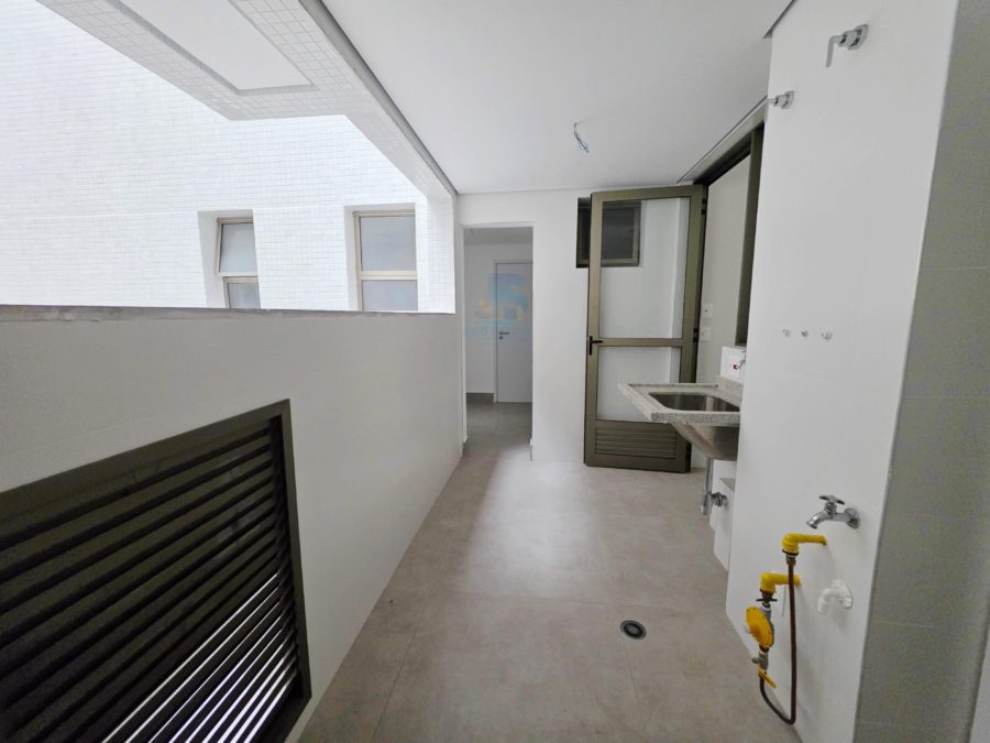 Picsart_26-04-11_13-29-23-170