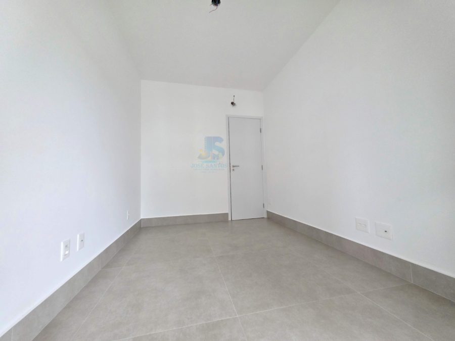 Picsart_26-04-11_13-45-40-844