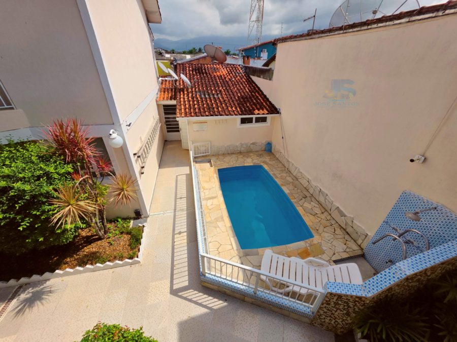 Picsart_26-04-14_17-47-58-363